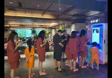 广州市旅游村冰淇淋自动售卖机