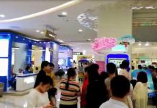包头市市府东路自动冰淇淋机